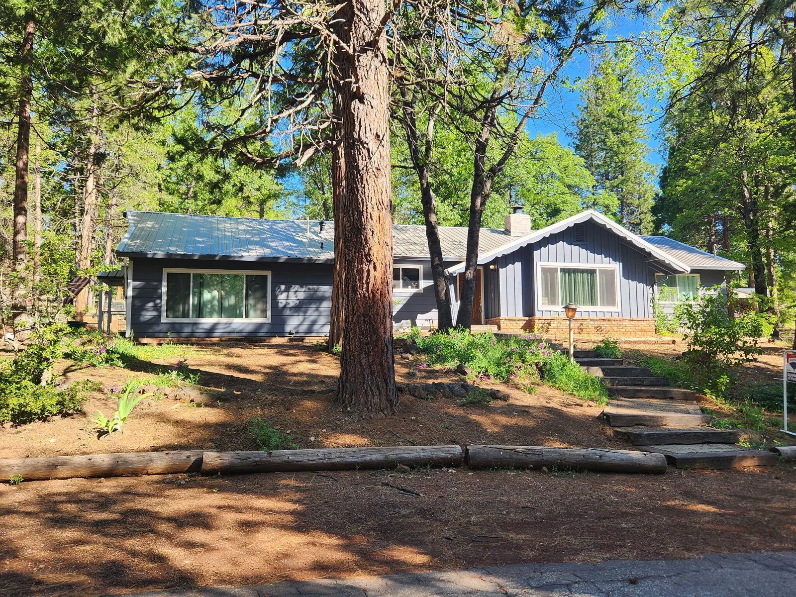 36882 Holly 20700 Bernard Way, Redding
